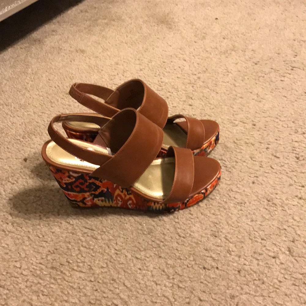 Size 7.5 leather strap wedges